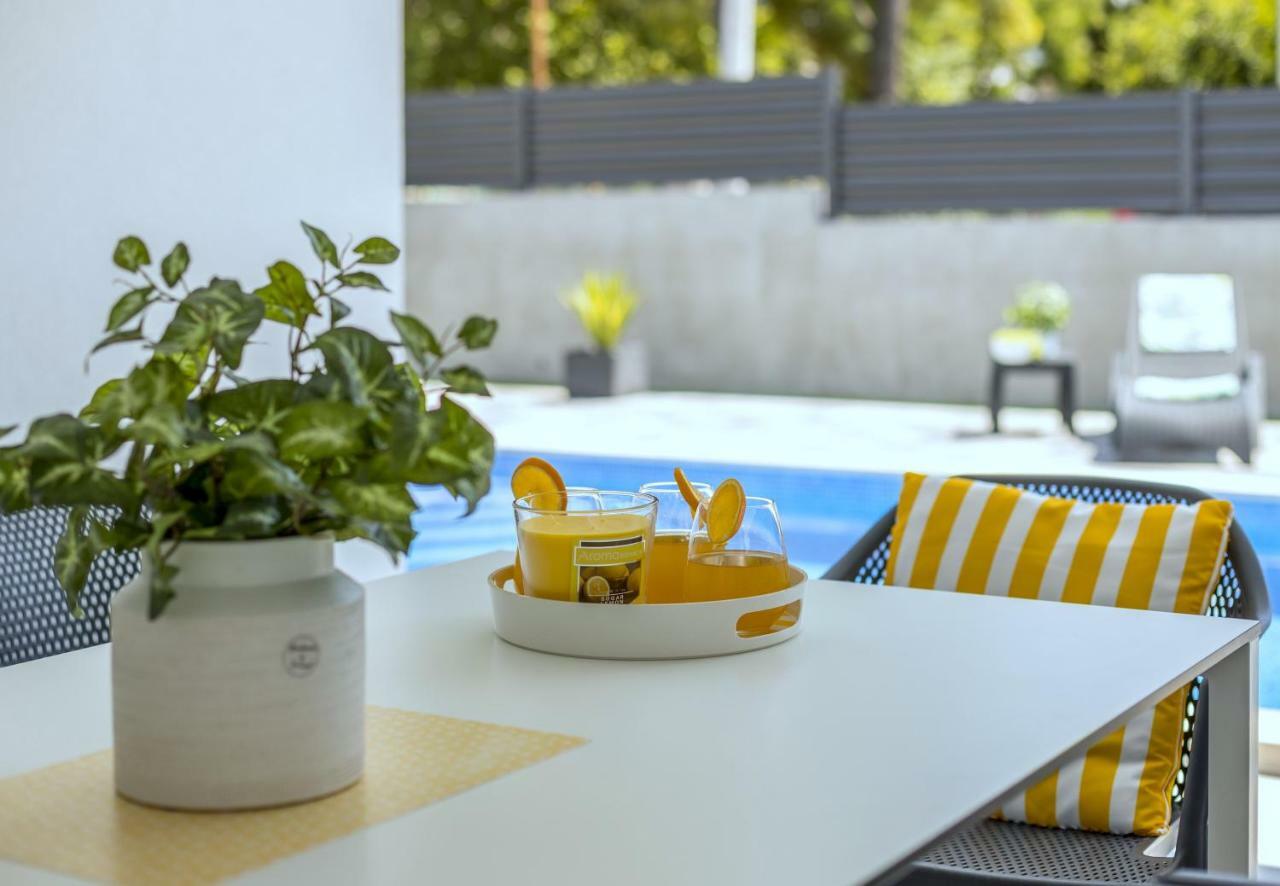 Villa Ema Kastela With Private Heated Pool Εξωτερικό φωτογραφία